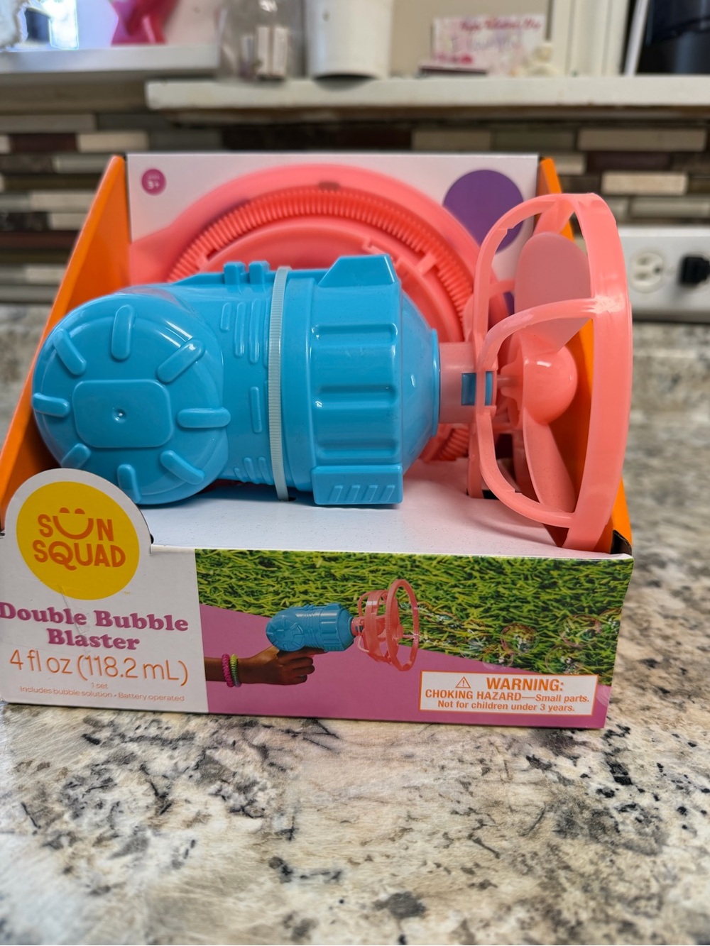 Sun Squad Double Bubble Blaster in Pink & Blue